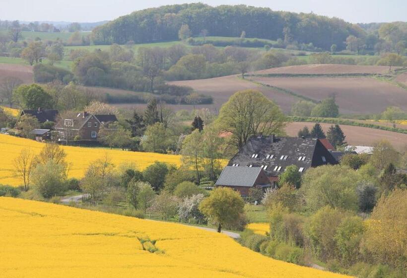 标准房带园景, Das Abendrote Haus