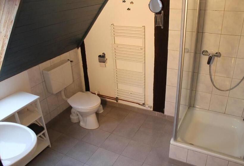 带共用浴室的标准房间, Das Abendrote Haus