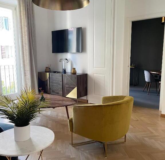 اتاق استاندارد, A&f