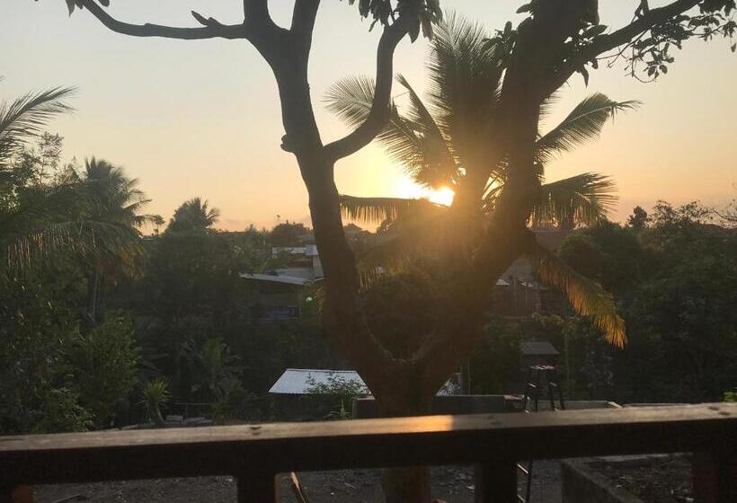 Номер Стандарт с Террасой, Muni S Lombok Bungalow