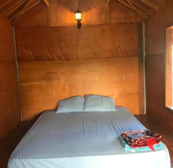 Номер Стандарт с Террасой, Muni S Lombok Bungalow