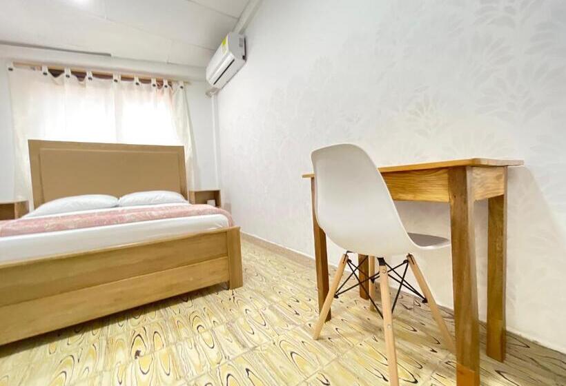 חדר סטנדרט, Balcon De Oro Curumani