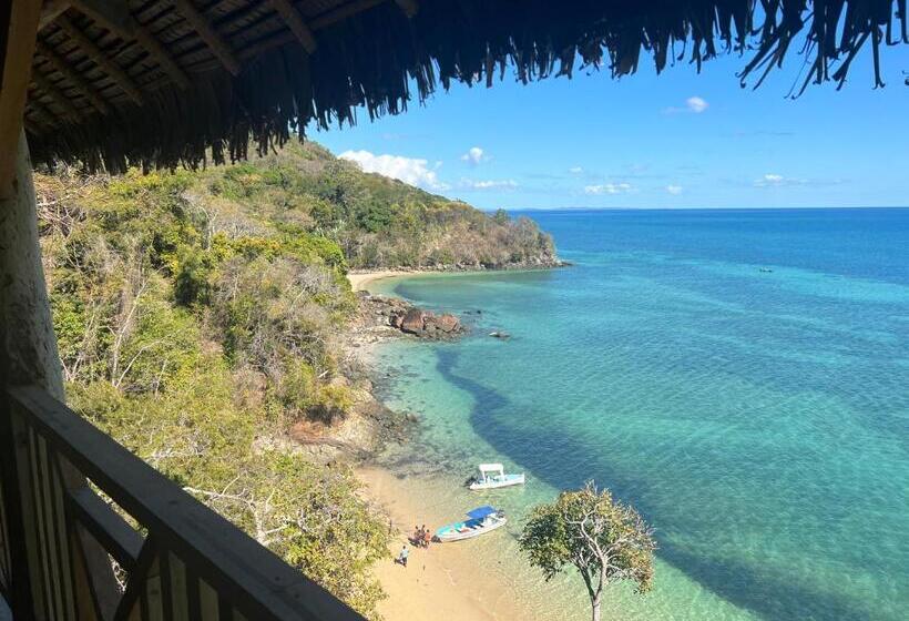 اتاق لوکس با چشم‌انداز دریا, Diana Lodge