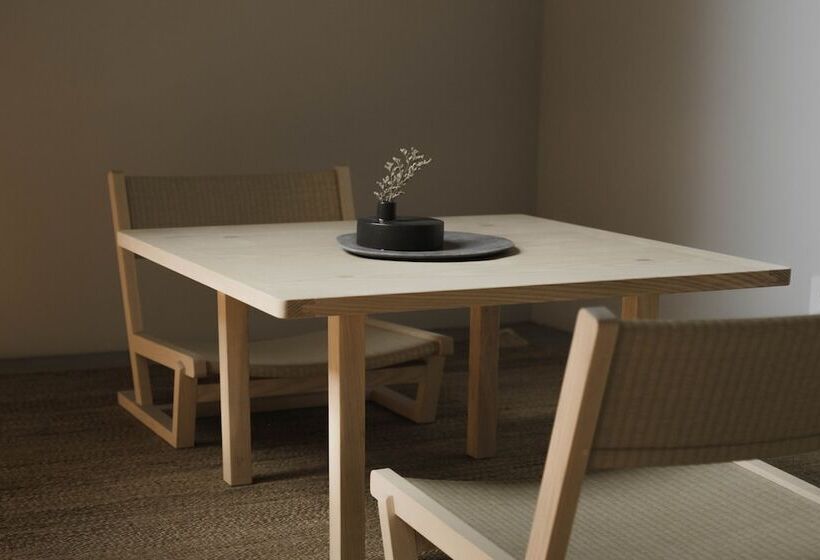 غرفة سوبيريور سرير كينج, Kodō