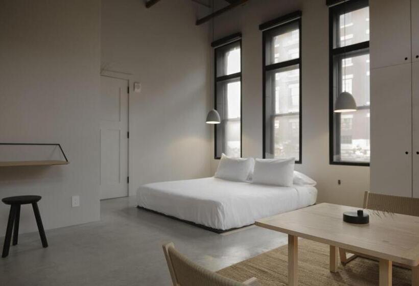 غرفة سوبيريور سرير كينج, Kodō