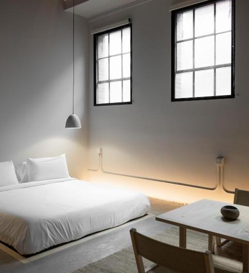 غرفة ديلوكس سرير كينج, Kodō