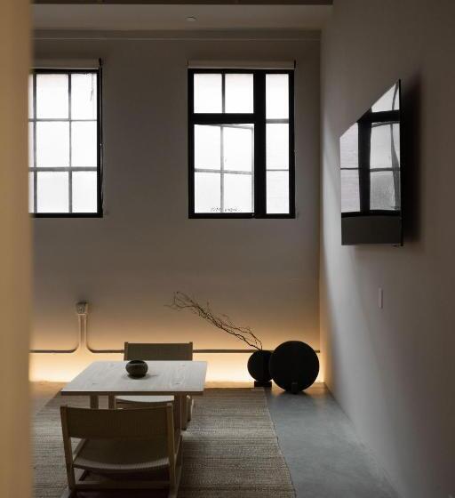 غرفة ديلوكس سرير كينج, Kodō