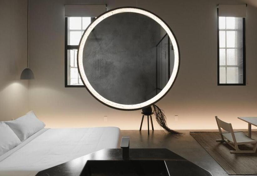 غرفة قياسية سرير كينج, Kodō