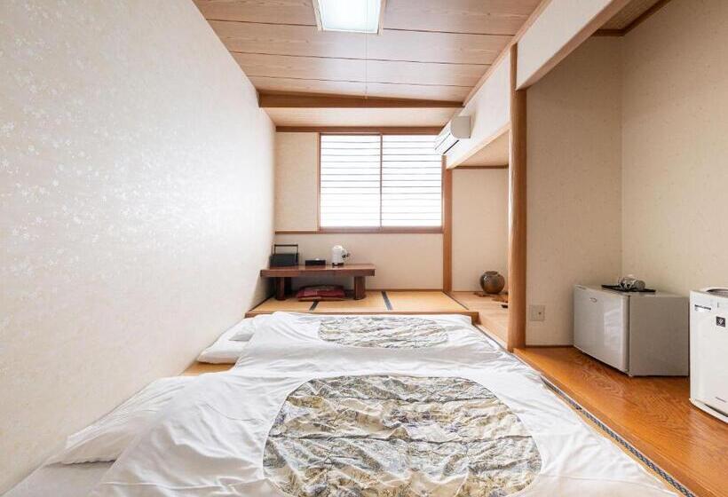 Номер Стандарт, Fuji Sakura Onsen Ryokan