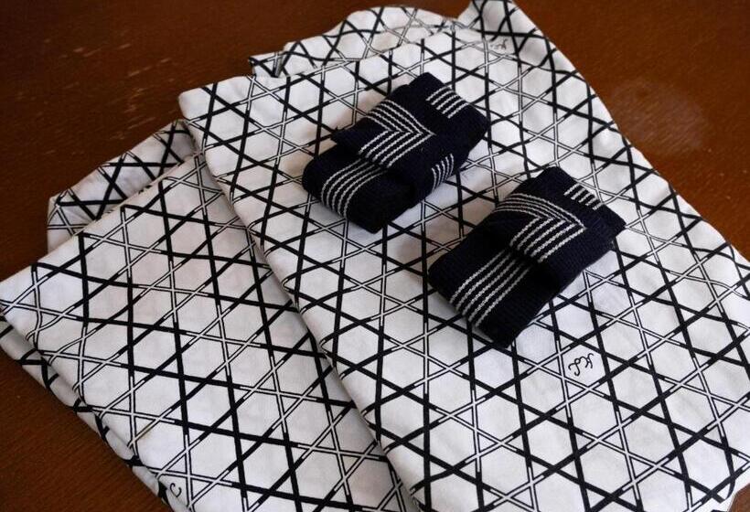 اتاق استاندارد سه نفره, Fuji Sakura Onsen Ryokan