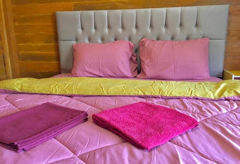 غرفة قياسية, Mandalika Queen Hostel