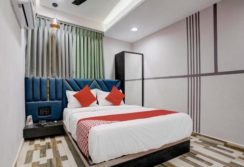 스탠다드 룸, Oyo Flagship Hotel Lavish