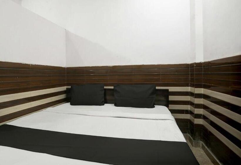 غرفة كلاسيكية ثلاثية, Midtown Guest House