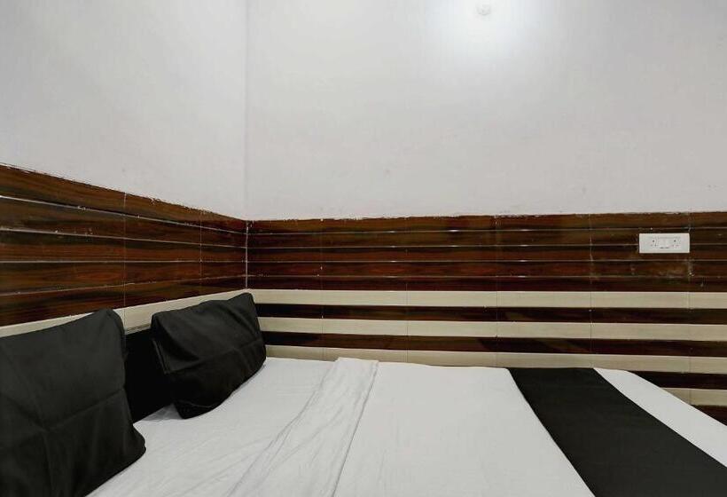 غرفة كلاسيكية ثلاثية, Midtown Guest House