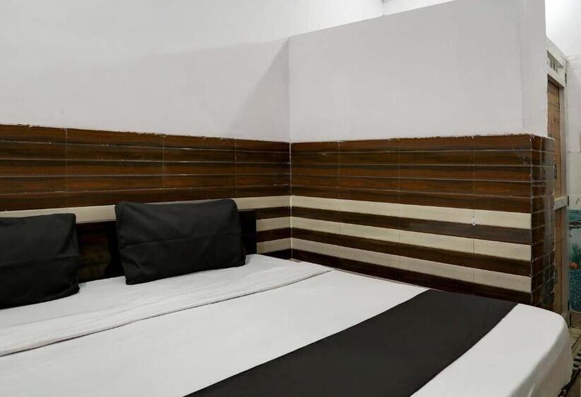 Трехместный Номер Классика, Midtown Guest House