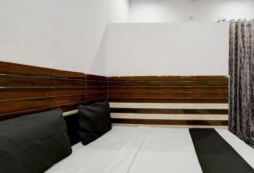 غرفة كلاسيكية ثلاثية, Midtown Guest House