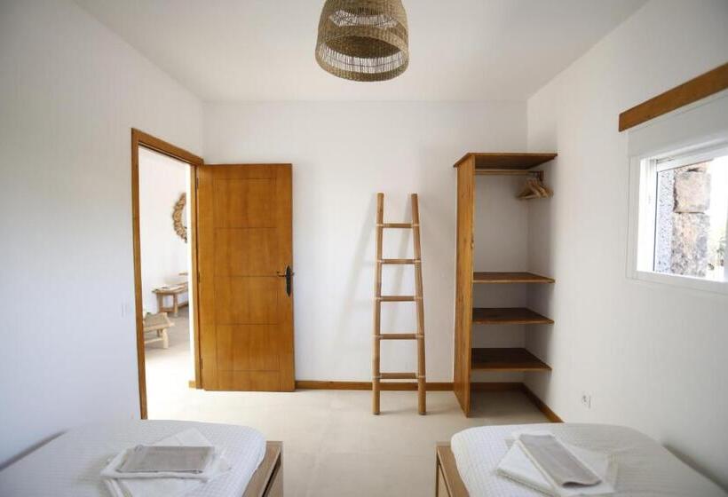 غرفة قياسية, Casa Anahita