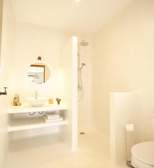 غرفة قياسية, Casa Anahita