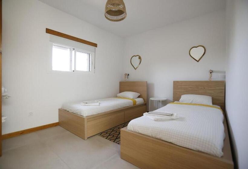 غرفة قياسية, Casa Anahita