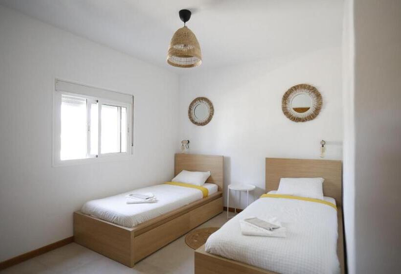 غرفة قياسية, Casa Anahita