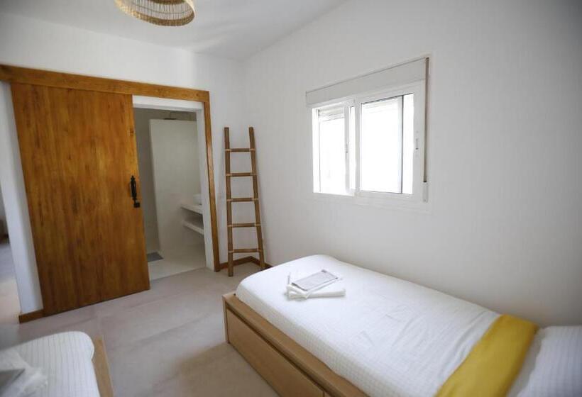 غرفة قياسية, Casa Anahita