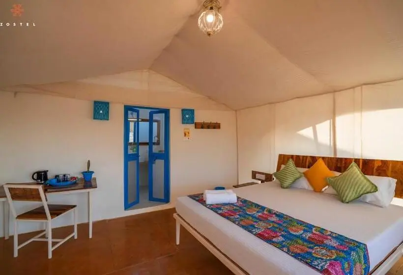 Tenda Deluxe, Zostel Sam Desert