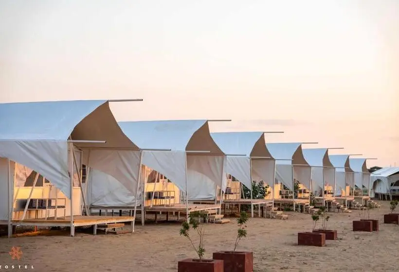 Tenda Deluxe, Zostel Sam Desert
