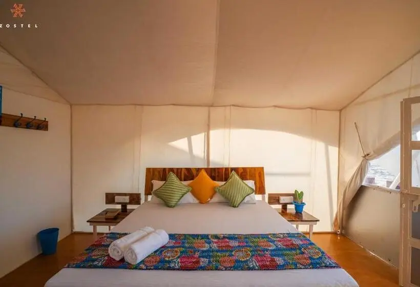 Tenda Deluxe, Zostel Sam Desert