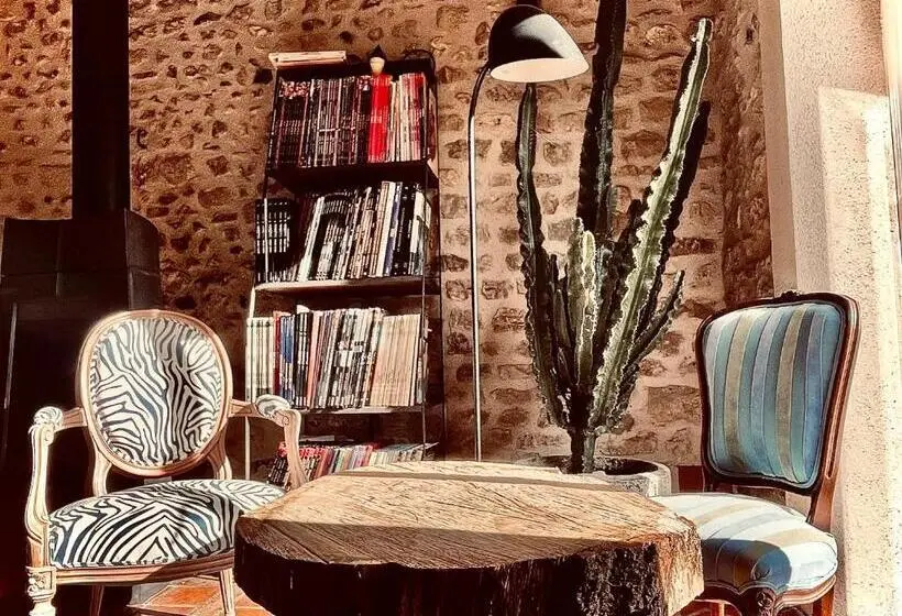 キングサイズベッドのデラックスルーム, Le Clos De L Olivier