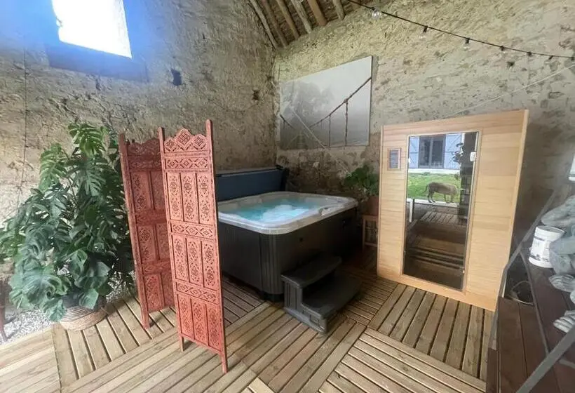 キングサイズベッドのデラックスルーム, Le Clos De L Olivier