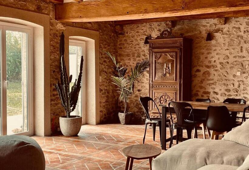 스탠다드 룸 킹사이즈 침대, Le Clos De L Olivier