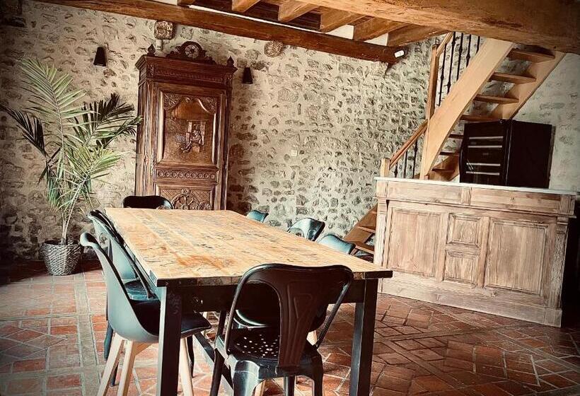 디럭스 룸 킹사이즈 침대, Le Clos De L Olivier