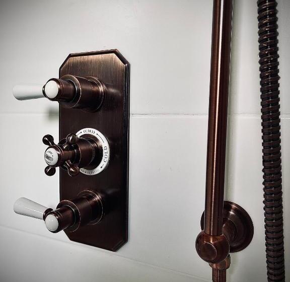 스탠다드 룸 킹사이즈 침대, Le Clos De L Olivier