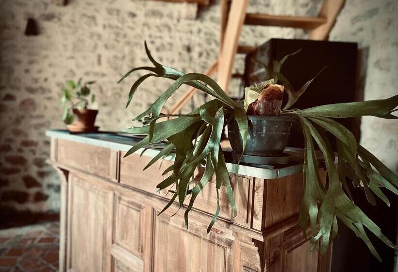 디럭스 룸 킹사이즈 침대, Le Clos De L Olivier