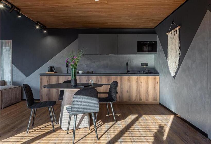 جناح دوبلكس, Didukh Eco Hotel&spa