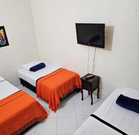 标准间, Guadalupe 102