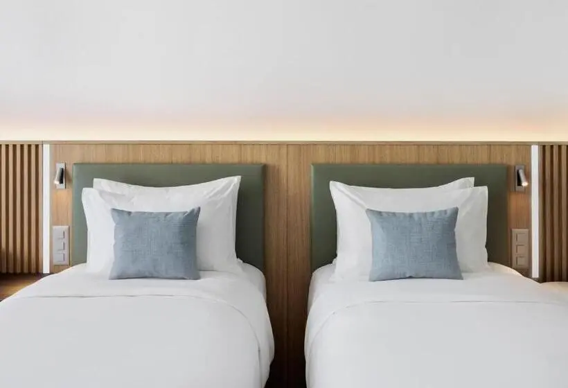 シティビュープレミアムルーム, Courtyard By Marriott Biel Bienne