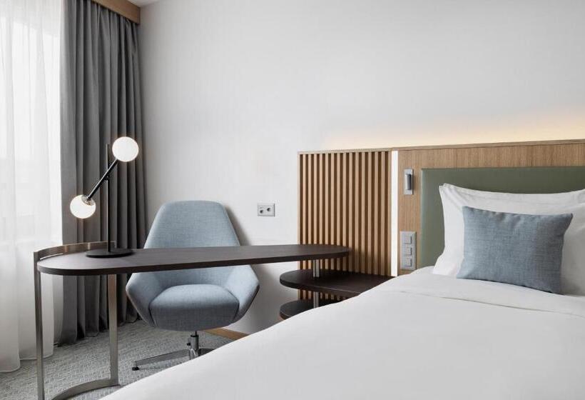 חדר פרמיום עם נוף לעיר, Courtyard By Marriott Biel Bienne