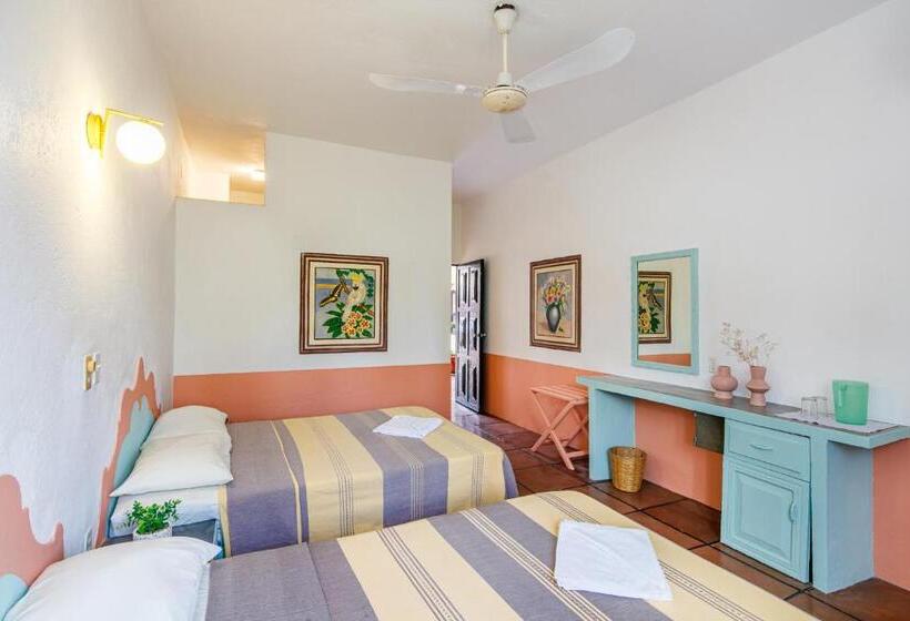 غرفة قياسية مزوَّدة بشُرفة, Flor De Maria