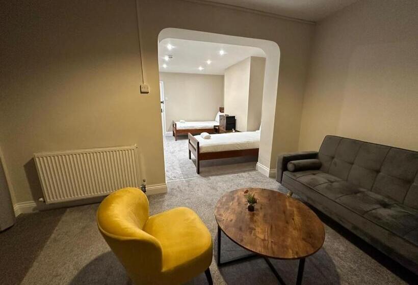 带露台的套间, Inn By The Sea, Portsmouth En Suite Rooms With Or Without Sea View