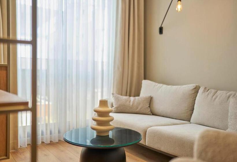 סוויטה דלוקס, La Maja