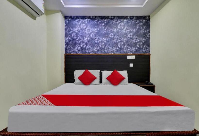 חדר קלאסי לשלושה, Oyo Flagship At Home Grand