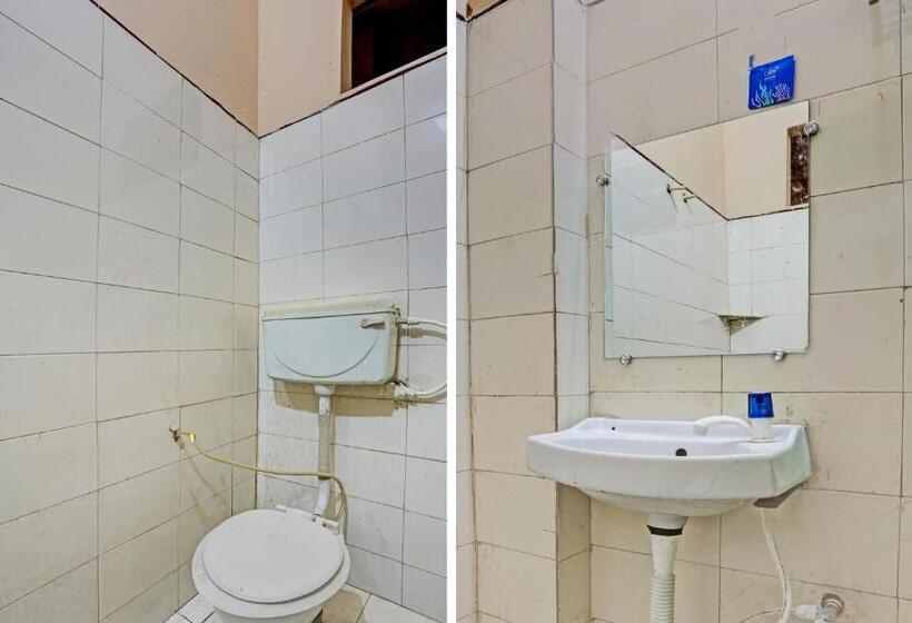 חדר קלאסי לשלושה, Oyo Flagship Ava Palace