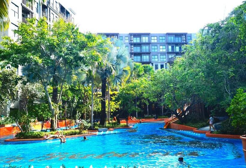 إستديو قياسى مطل على حمام السباحة, Lahabana Resort