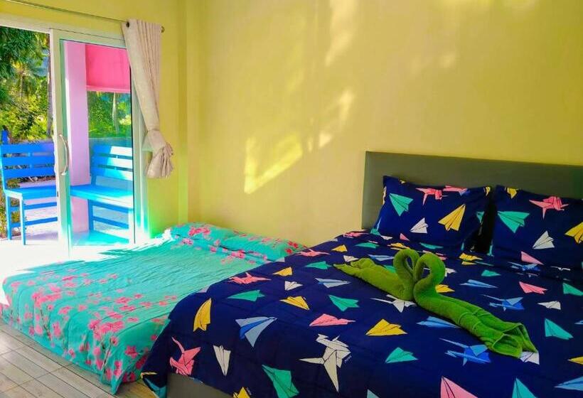 Family Room Sea View, บ้านตึกเกสเฮ้าส์แอนด์โฮมสเตย์ขนอม