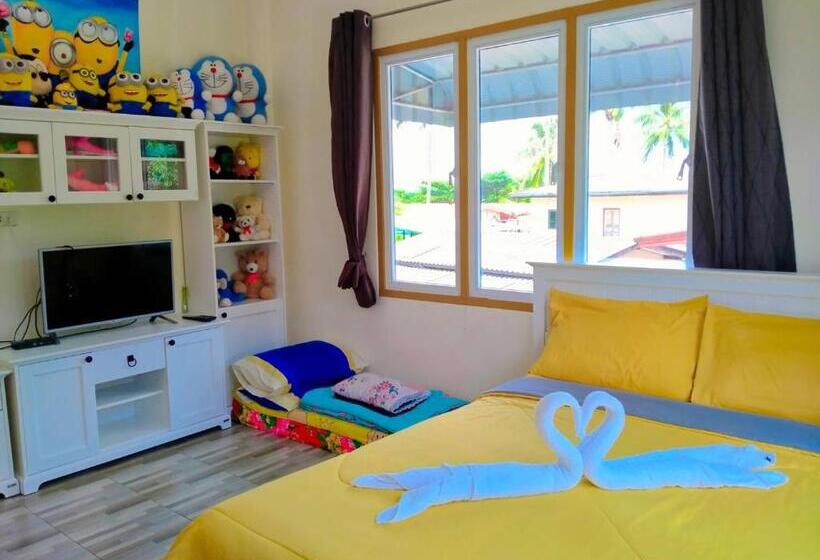 3 Bedroom House, บ้านตึกเกสเฮ้าส์แอนด์โฮมสเตย์ขนอม