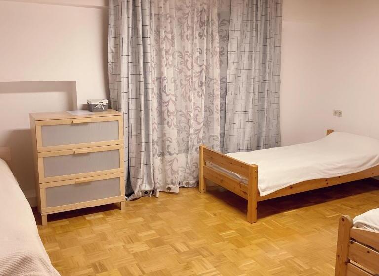 Economy Triple Room, Familienhaus