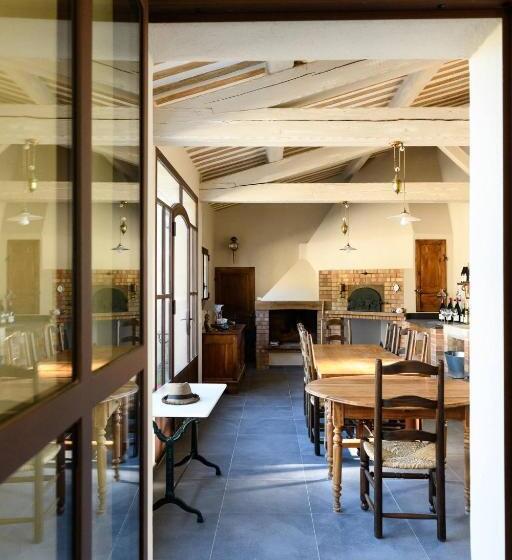 スタンダードルーム, Room In A Farmhouse   Private Bathroom   By Feelluxuryholidays