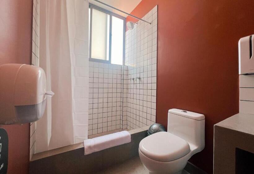 اتاق استاندارد سه نفره, Viajero Huacachina Hostel