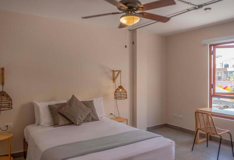 اتاق لوکس, Viajero Huacachina Hostel